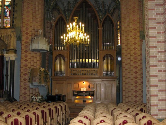 Концертний зал органної та камерної музики Чернівецької обласної філармонії