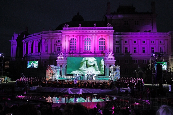 Второй Международный фестиваль искусств в Одесской опере. Фото с сайта: http://timer.od.ua