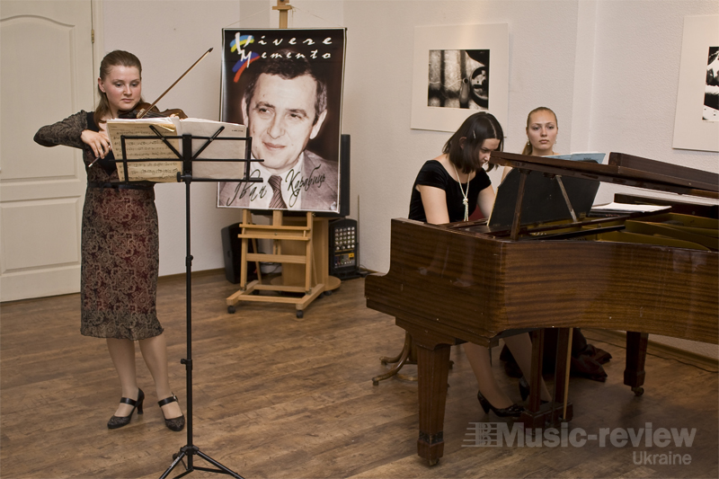 Тамара Єгорова (скрипка, м. Москва), Анастасія Окладнікова (фортепіано, м. Москва)