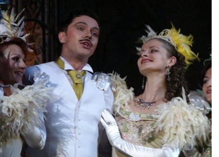 Оперетта "Весела Вдова". Фото з сайту: http://opera.lviv.ua