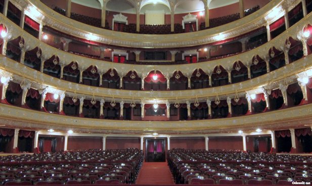 В Одесской опере "ожил" орган . Фото с сайта: http://www.odessit.ua