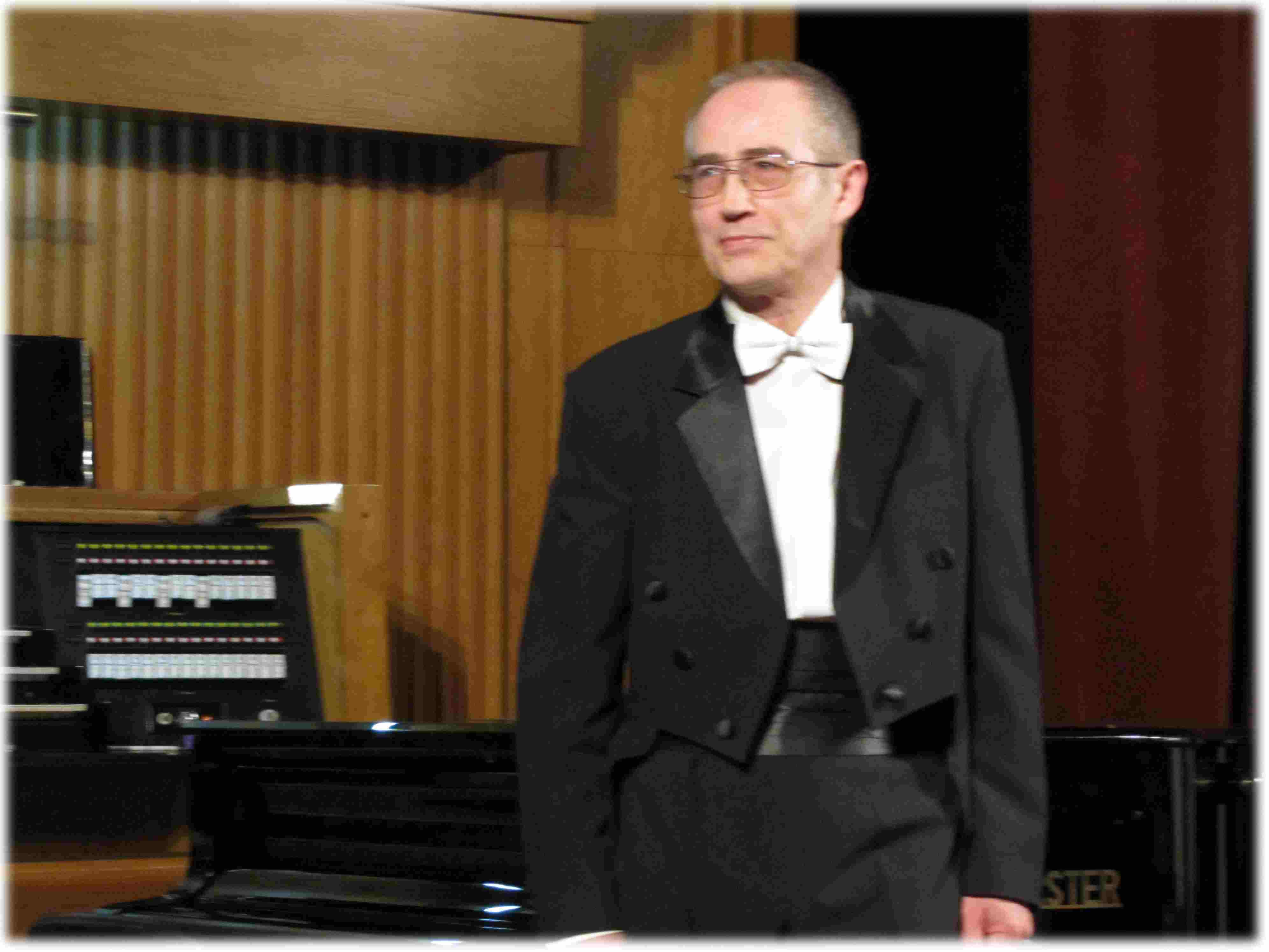 Олександр Желудков, орган