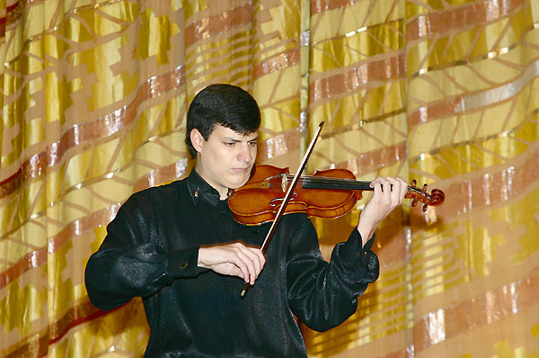Концерт Максима Грінченко (скрипка).Вінницька обласна філармонія. 25.09.2008 