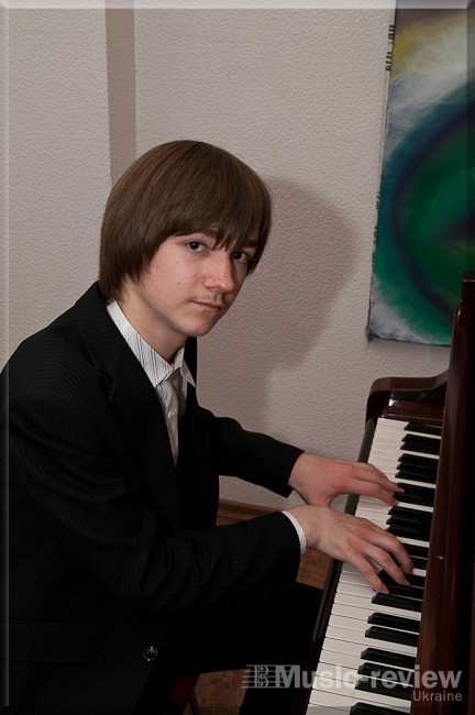Ілля Зуйко, фортепіано