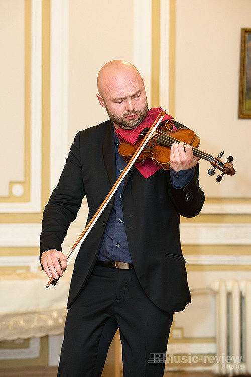 Кирило Шарапов, скрипка 