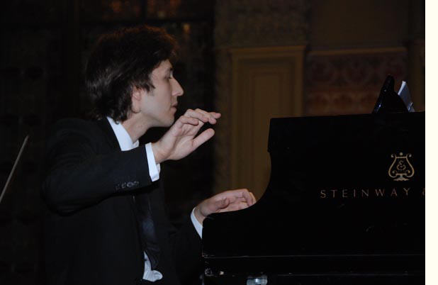 Олександр Перепелиця, фортепіано. Фото: Степан Алекян