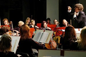 Робота Дніпропетровського симфонічного оркестру під загрозою - через зменшення зарплати музиканти вимушені звільнятися