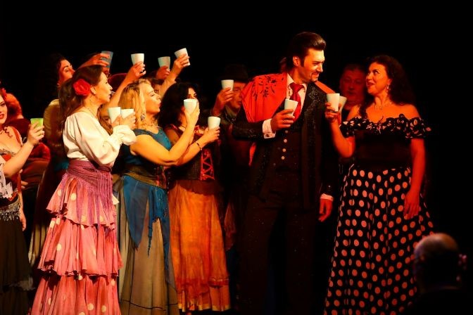 Історія свободи, ревнощів і любові