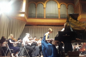Звуки роялю: в Ужгороді виступила піаністка зі Швейцарії