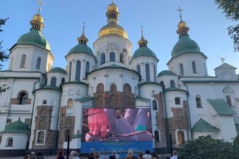 Фотомиті фестивалю Bouquet Kyiv Stage 2024 